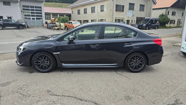Subaru WRX STI 2.5 T Luxury