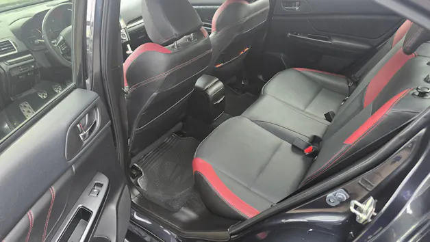 Subaru WRX STI 2.5 T Luxury