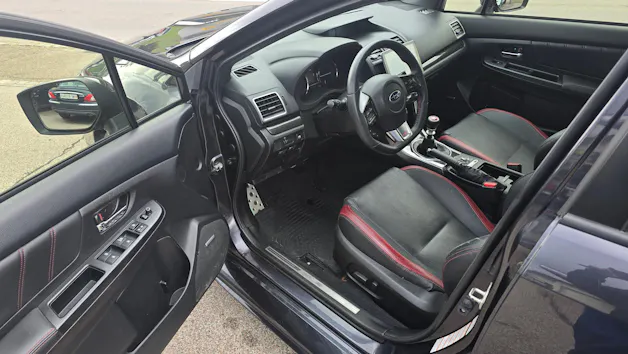 Subaru WRX STI 2.5 T Luxury
