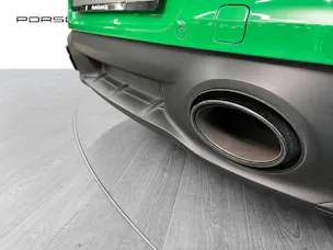 Porsche 911 Carrera 4 GTS