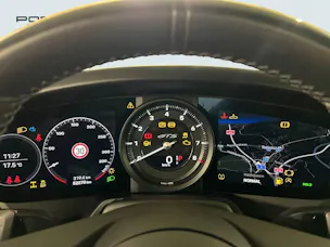 Porsche 911 Carrera 4 GTS