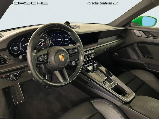 Porsche 911 Carrera 4 GTS