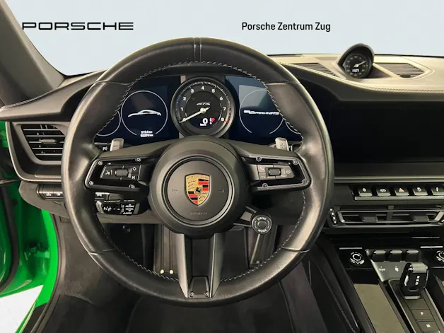 Porsche 911 Carrera 4 GTS