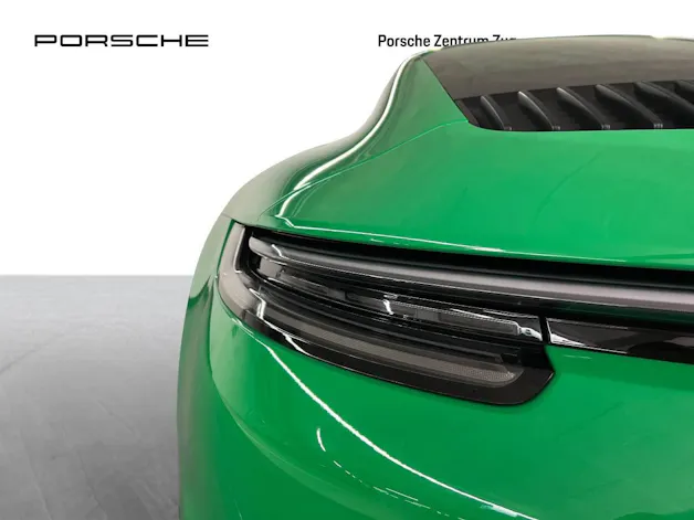 Porsche 911 Carrera 4 GTS
