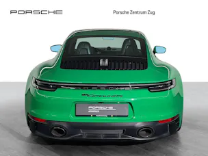 Porsche 911 Carrera 4 GTS