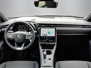 https://vehicle.imgix.net/4311041/e82fe684-8b75-4b9b-8af3-436a82e844b7.jpg