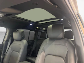 https://vehicle.imgix.net/4311055/d43888d4-68f6-4676-bda9-ed761446cdeb.jpg