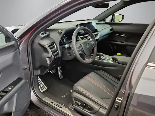Lexus UX 300h F-Sport