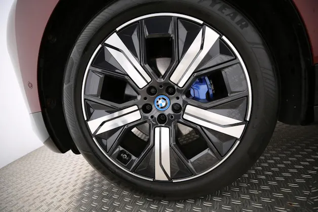 BMW iX xDrive50