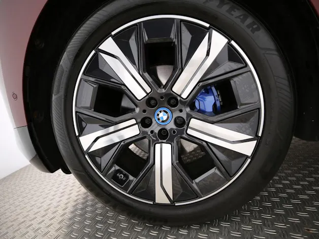 BMW iX xDrive50