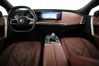 https://vehicle.imgix.net/4311109/5144af44-e9a3-4acf-8f7c-53ee3d1427a4.jpg