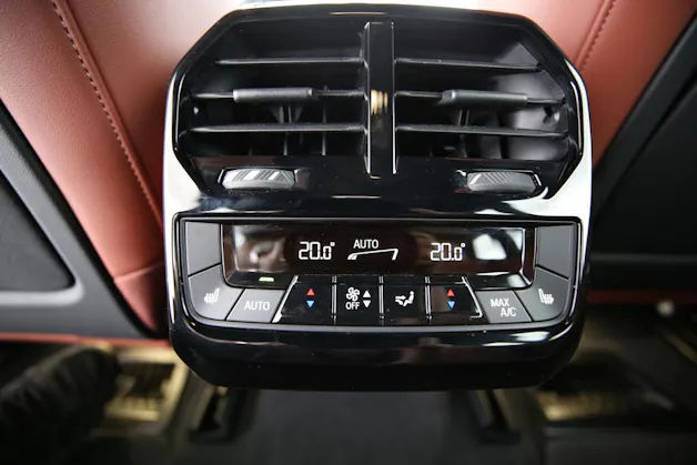 BMW iX xDrive50
