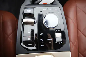 BMW iX xDrive50