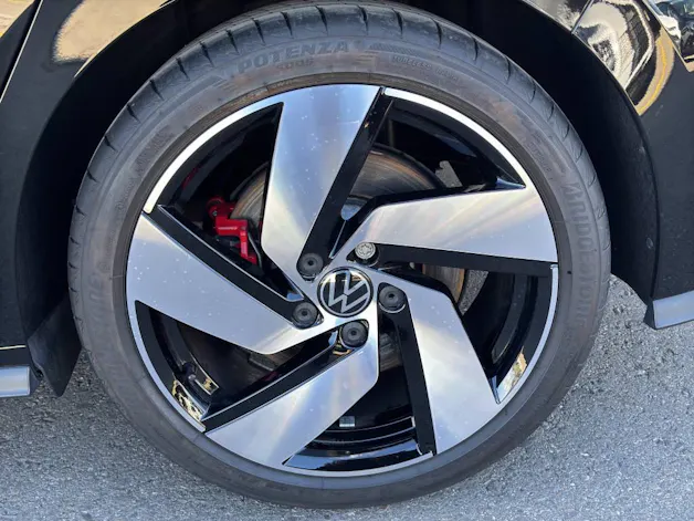 VW Golf VIII 2.0 TSI GTI DSG