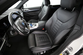 https://vehicle.imgix.net/4311143/253a838b-7e12-42e0-b287-d0eeccbf12e8.jpg