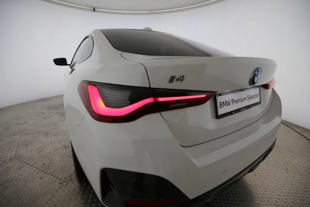 BMW i4 eDrive40