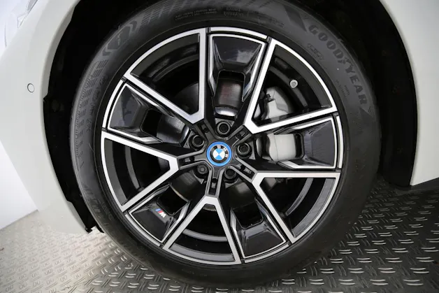 BMW i4 eDrive40