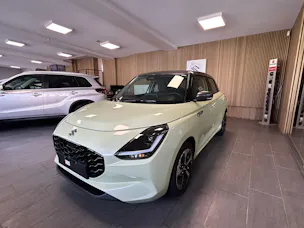 Suzuki Swift 1.2 Sakura Top Hybrid