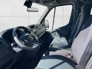 Renault Master fourg. 3.3 t L2H2 2.3 dCi 135 TwinTurbo