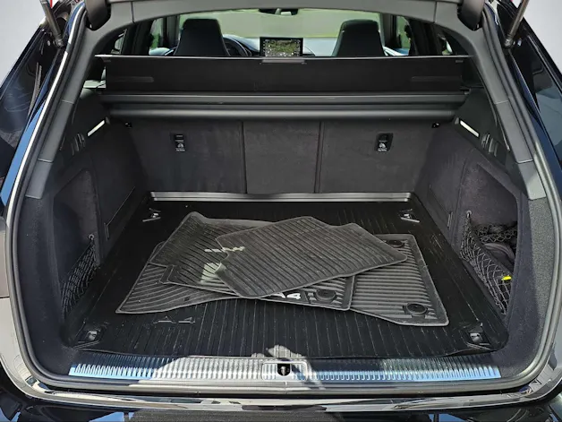 Audi RS4 Avant quattro tiptronic