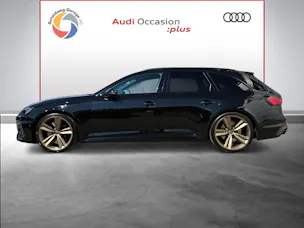 Audi RS4 Avant quattro tiptronic