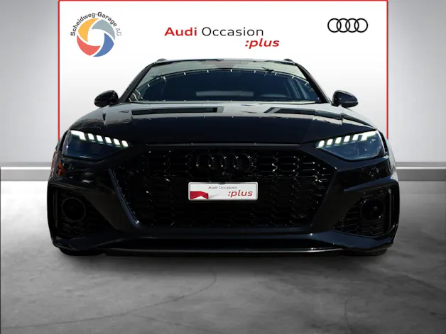 Audi RS4 Avant quattro tiptronic