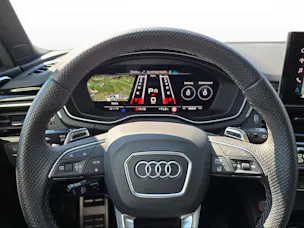 Audi RS4 Avant quattro tiptronic