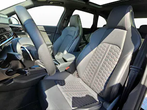 Audi RS4 Avant quattro tiptronic