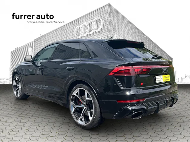 Audi RSQ8 performance quattro