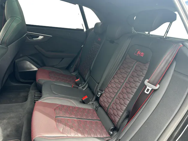 Audi RSQ8 performance quattro