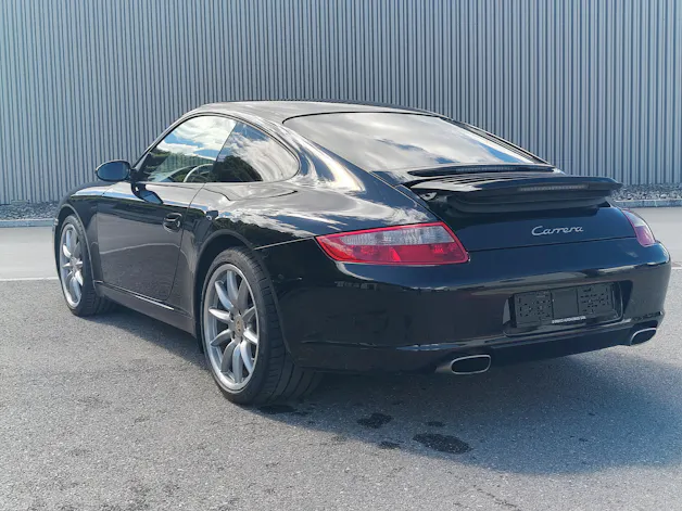 Porsche 911 Carrera