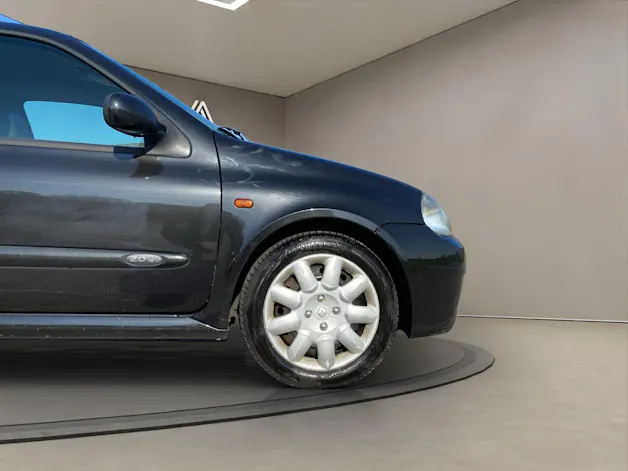 Renault Clio 2.0 16V Sport