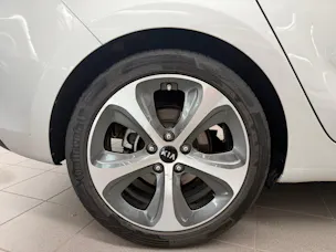 Kia Carens 1.7 CRDi Swiss Eco Edition DCT