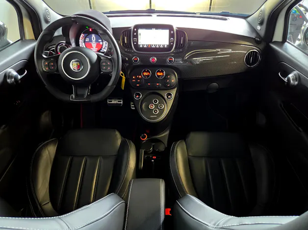 Fiat 595 Abarth 1.4 T-Jet 180 Competizione