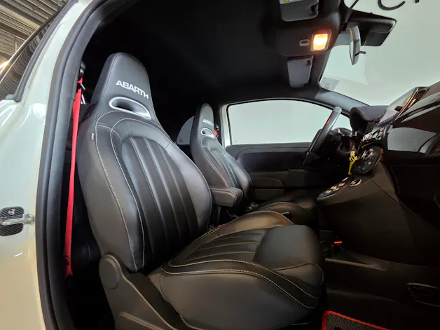 Fiat 595 Abarth 1.4 T-Jet 180 Competizione