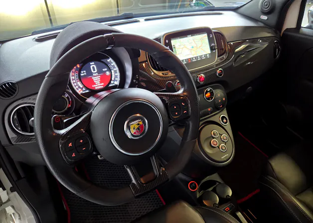 Fiat 595 Abarth 1.4 T-Jet 180 Competizione