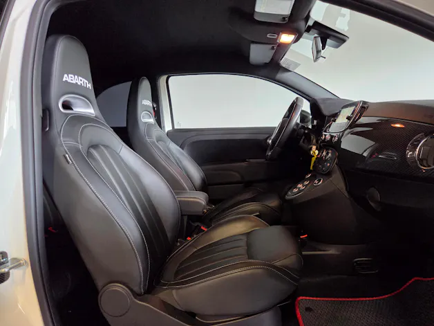 Fiat 595 Abarth 1.4 T-Jet 180 Competizione