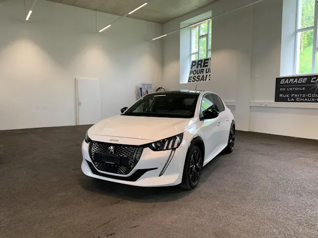 Peugeot 208 1.2 PureTech GT EAT8