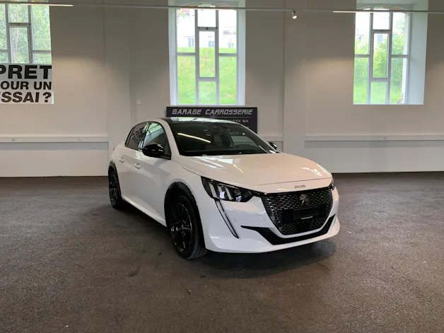 Peugeot 208 1.2 PureTech GT EAT8