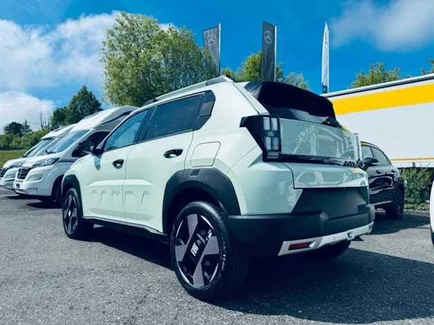 Fiat Grande Panda MHEV La Prima