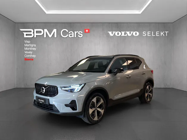 Volvo XC40 B4 Benzin Mild Hybrid Plus Dark DCT