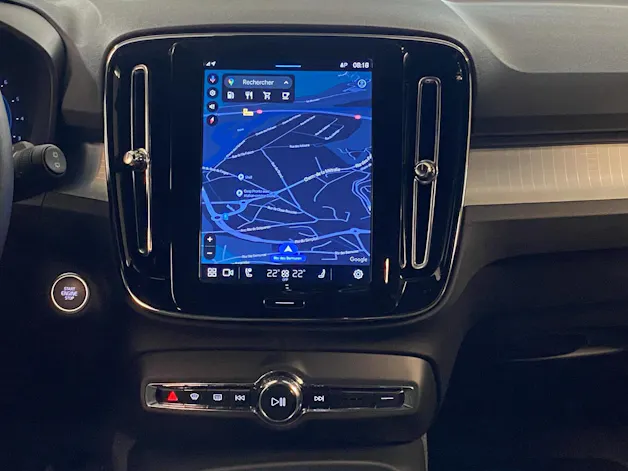 Volvo XC40 B4 Benzin Mild Hybrid Plus Dark DCT