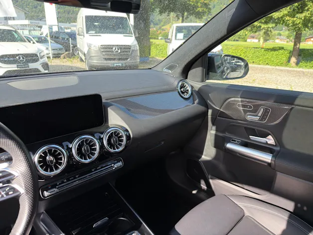 Mercedes-Benz GLA 250 4Matic 8G-DCT Swiss Star