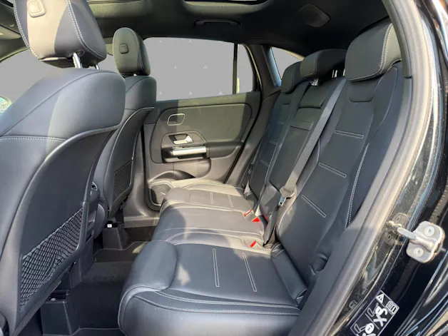 Mercedes-Benz GLA 250 4Matic 8G-DCT Swiss Star