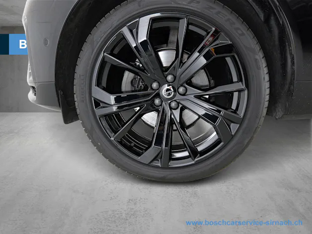 Volvo XC60 B5 Benzin Mild Hybrid AWD Black Edition Geartronic