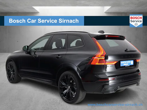Volvo XC60 B5 Benzin Mild Hybrid AWD Black Edition Geartronic