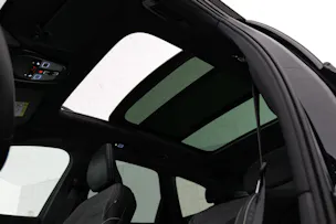Volvo XC60 B5 Benzin Mild Hybrid AWD Black Edition Geartronic