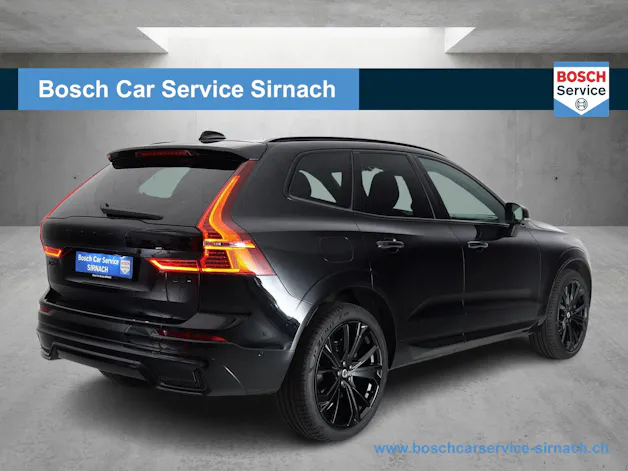 Volvo XC60 B5 Benzin Mild Hybrid AWD Black Edition Geartronic