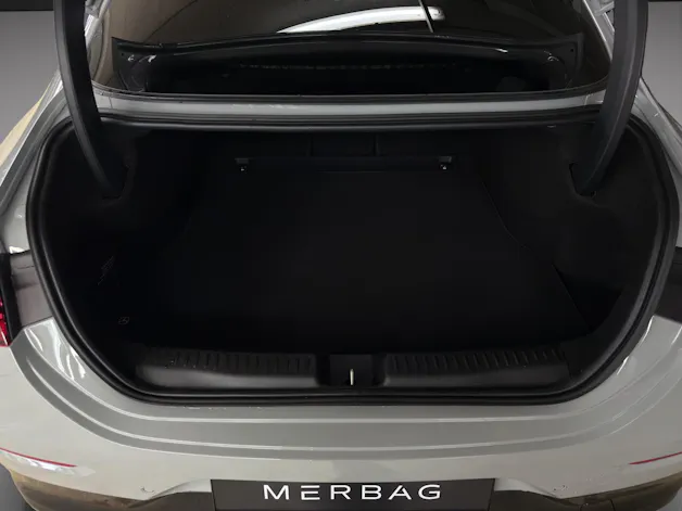 Mercedes-Benz CLA 220 4Matic 8G-DCT