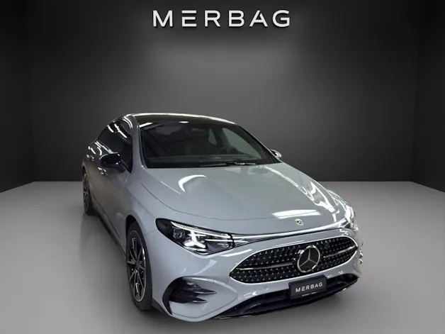 Mercedes-Benz CLA 220 4Matic 8G-DCT